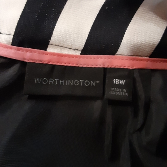 Gorgeous Worthington Skirt⚘ - Picture 2 of 3